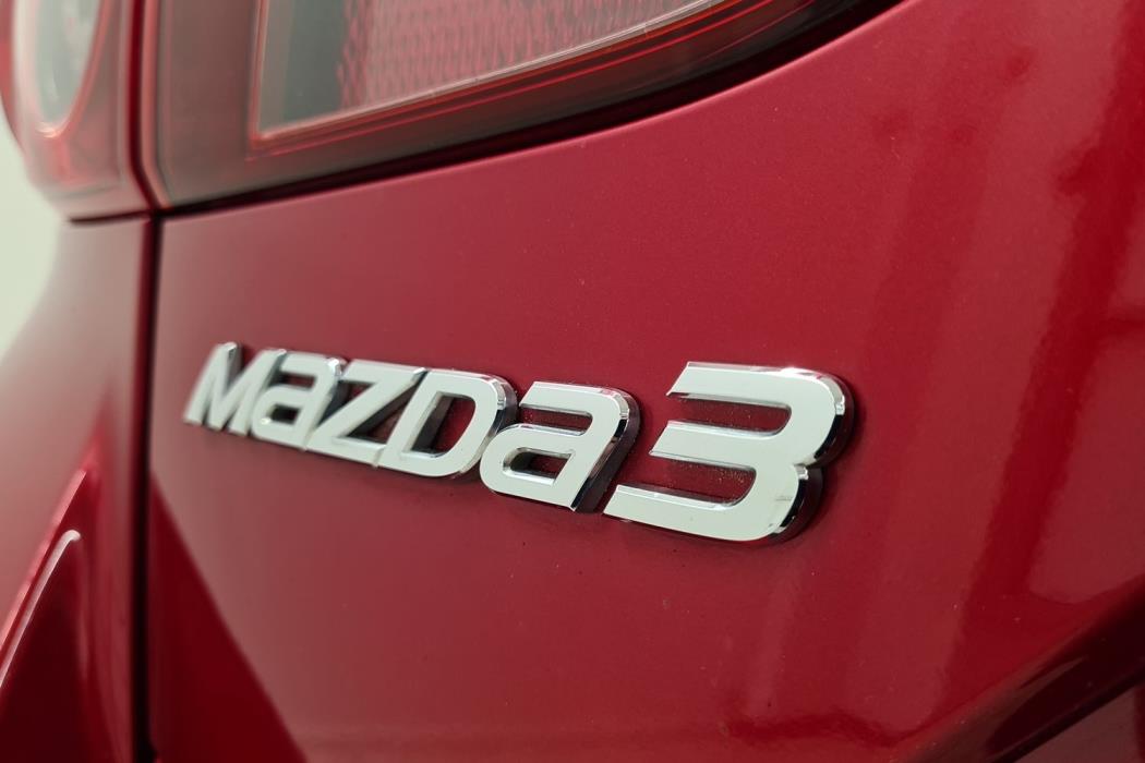 MAZDA Mazda3 2018