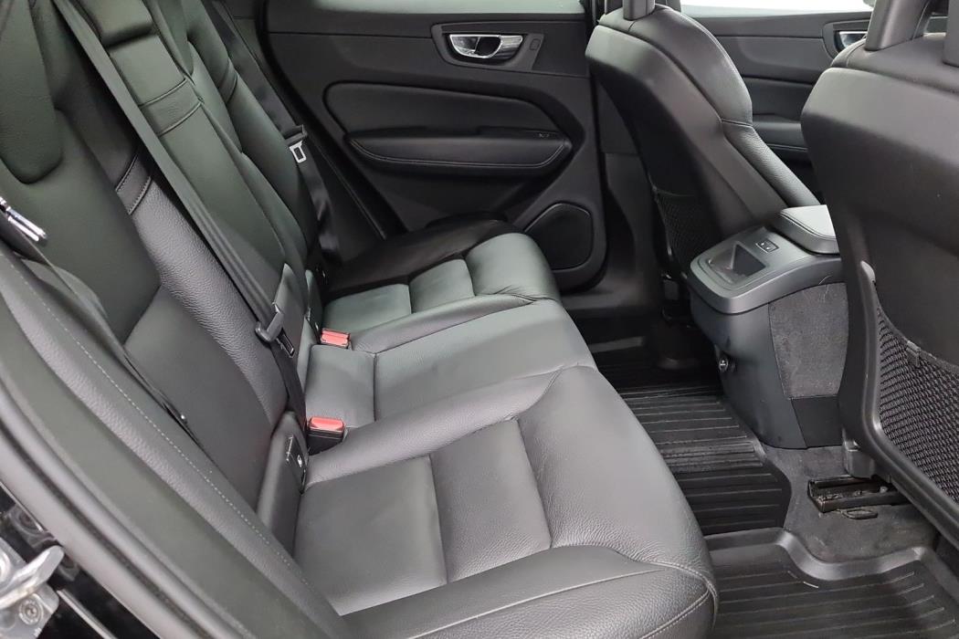 VOLVO XC60 2018