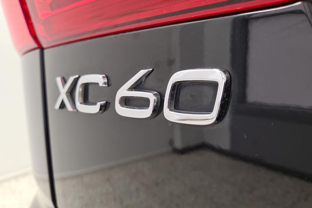 VOLVO XC60 2018