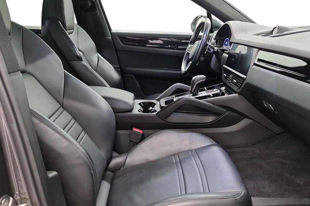 PORSCHE Cayenne 2019
