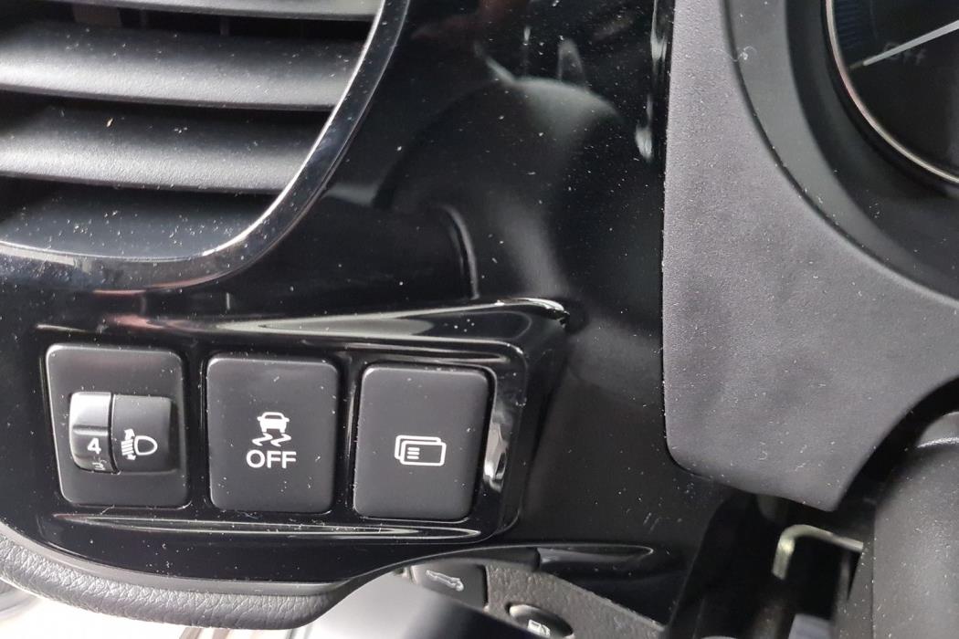 MITSUBISHI OUTLANDER PHEV 2019