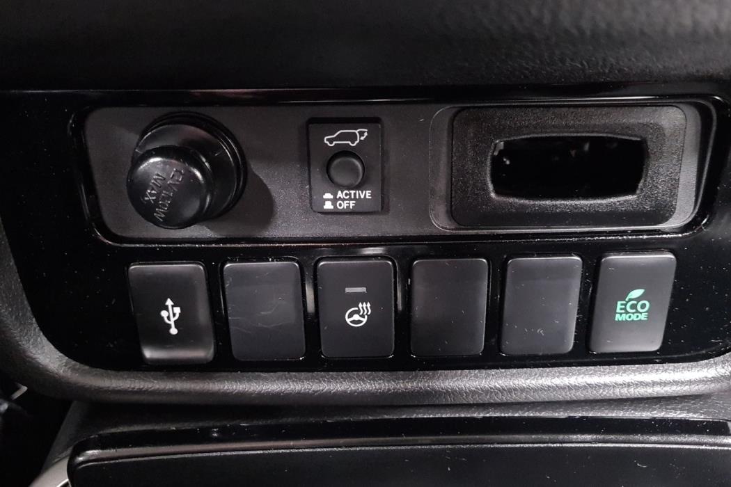 MITSUBISHI OUTLANDER PHEV 2019