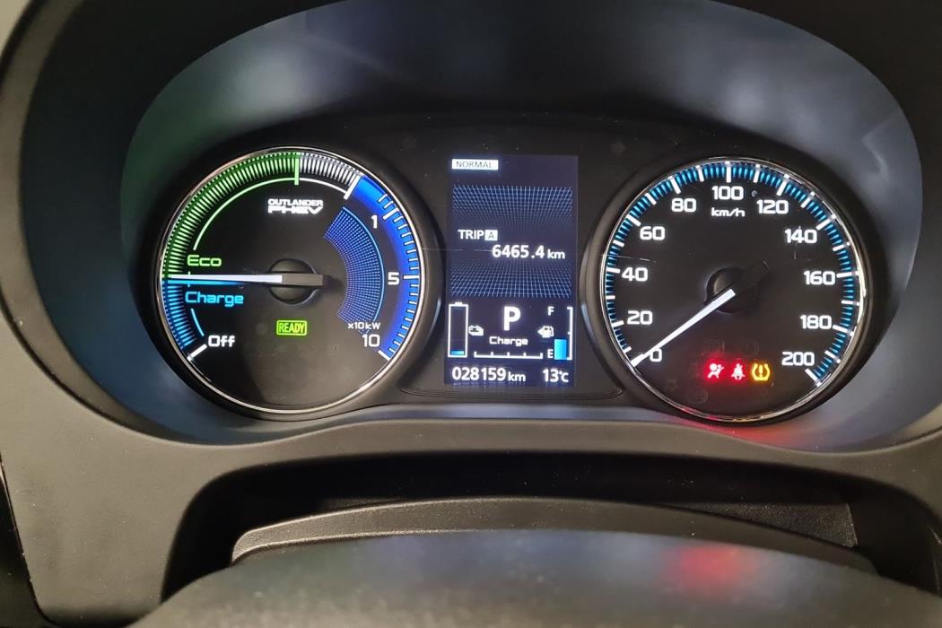 MITSUBISHI OUTLANDER PHEV 2019