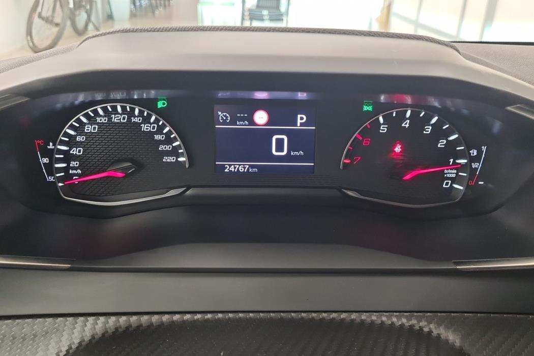PEUGEOT 208 2021