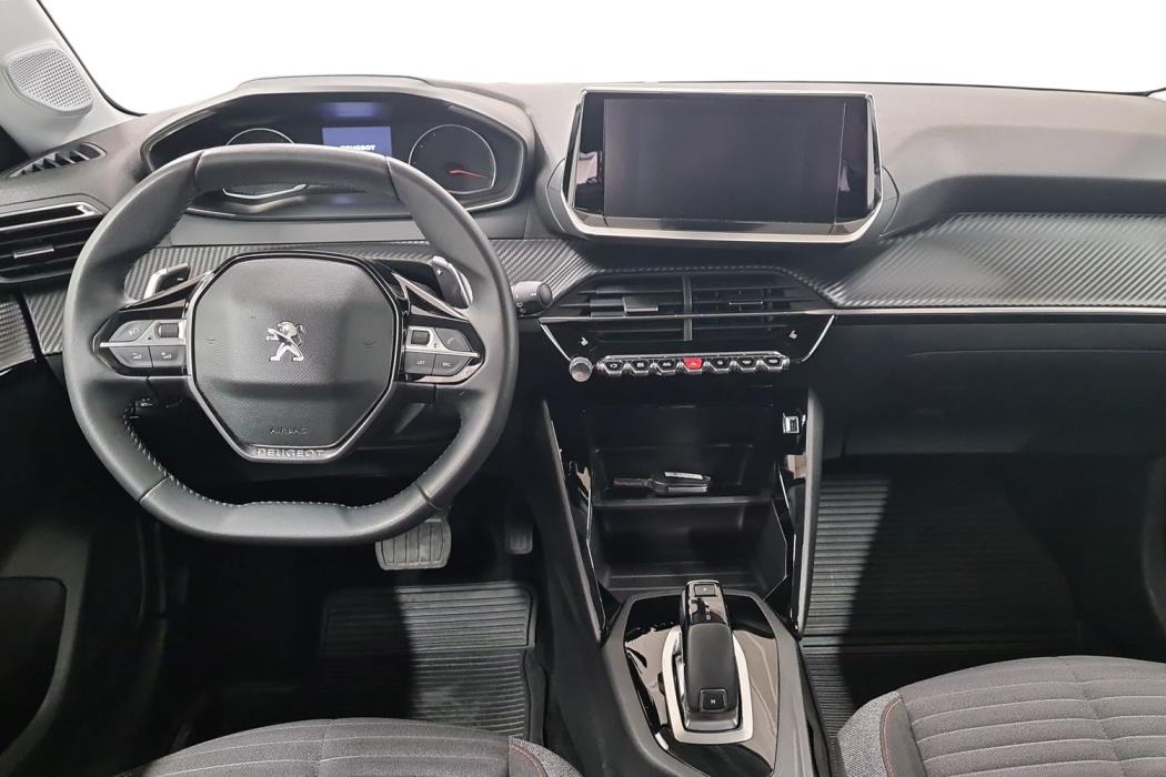 PEUGEOT 208 2021