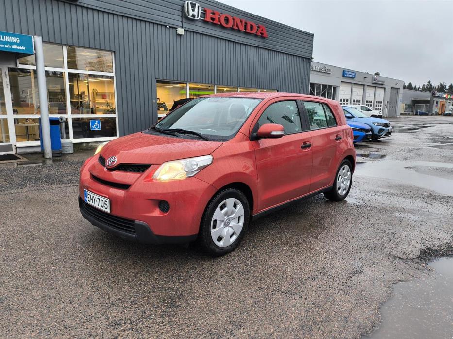 TOYOTA Urban Cruiser 2009