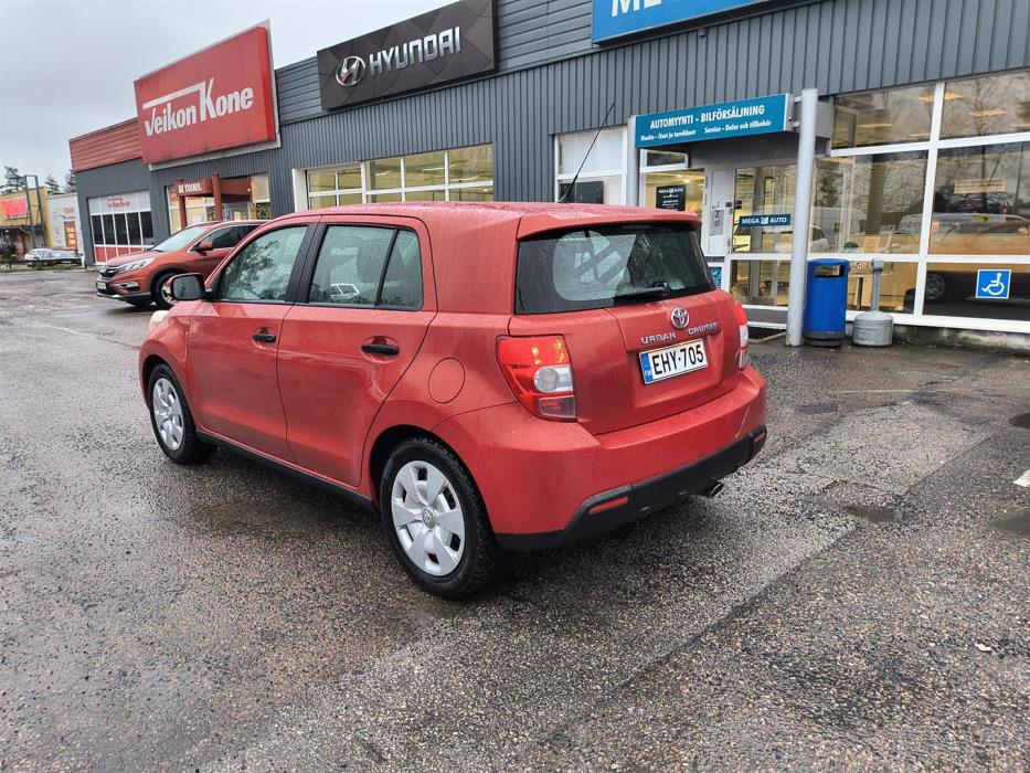 TOYOTA Urban Cruiser 2009