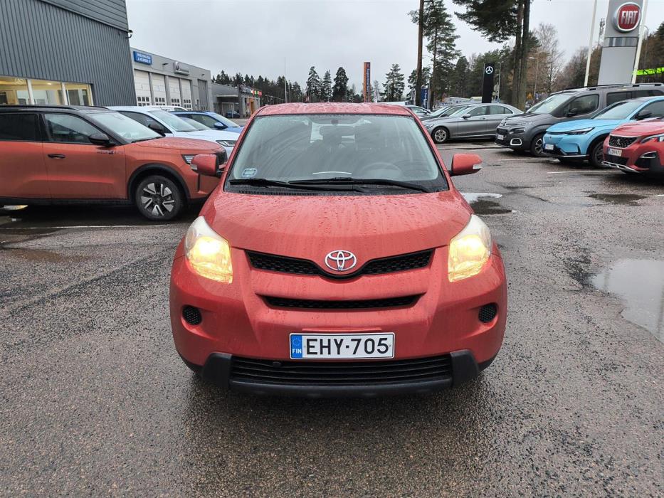 TOYOTA Urban Cruiser 2009