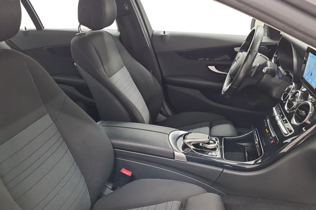 MERCEDES-BENZ C 2016