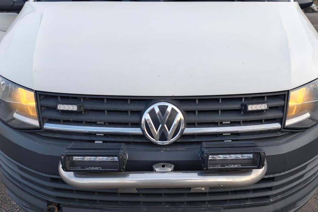VOLKSWAGEN TRANSPORTER 2018