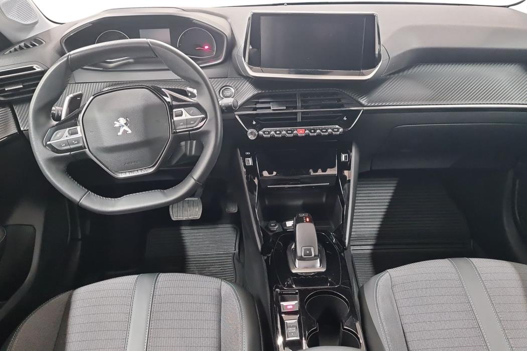 PEUGEOT 208 2021