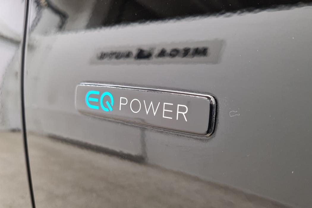 MERCEDES-BENZ GLC 2021