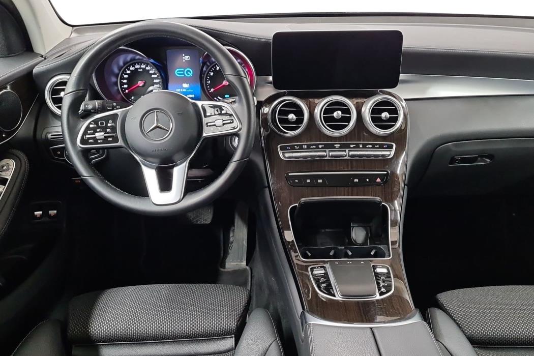 MERCEDES-BENZ GLC 2021