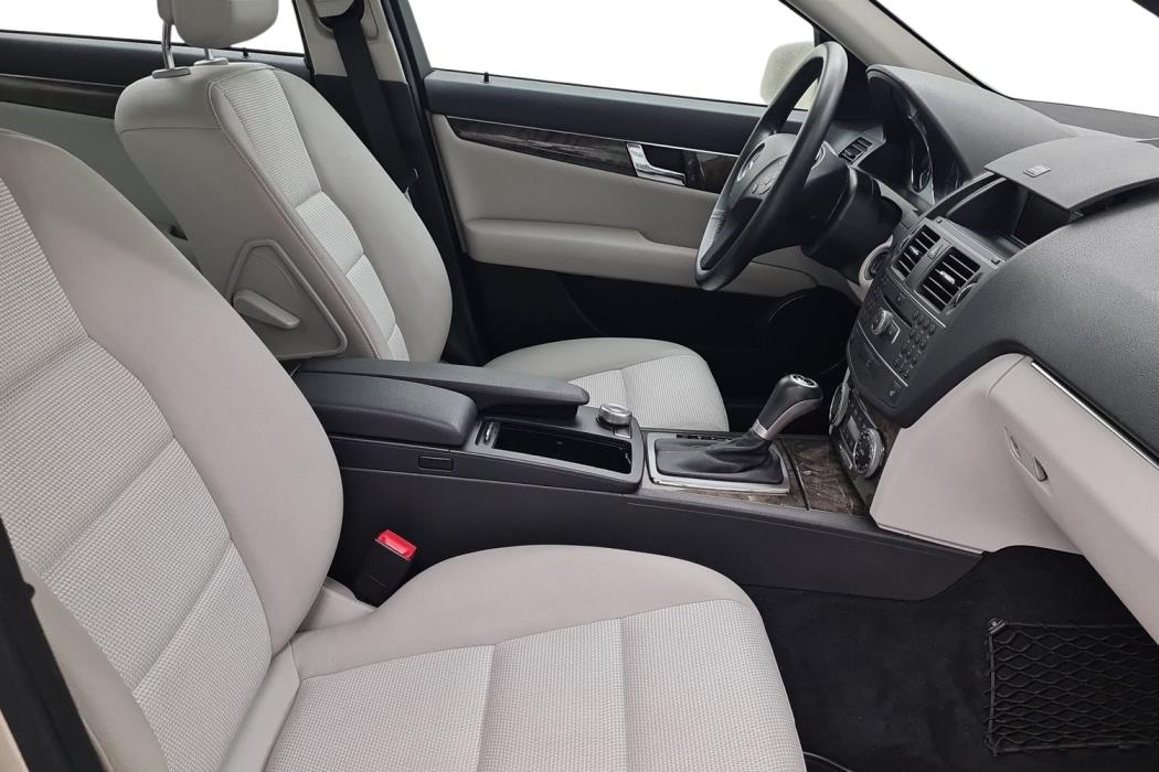 MERCEDES-BENZ C 2010