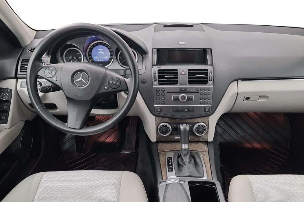 MERCEDES-BENZ C 2010