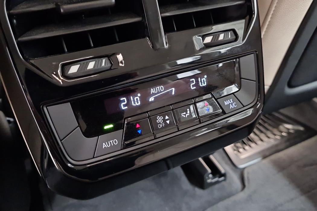 BMW iX 2023