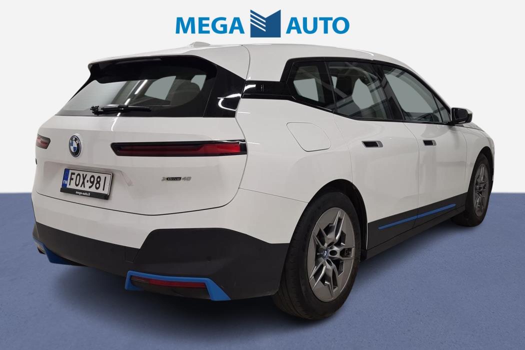 BMW iX 2023