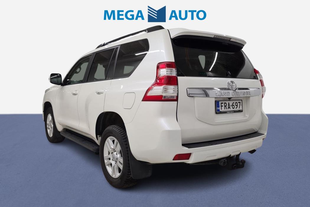 TOYOTA LAND CRUISER 2016