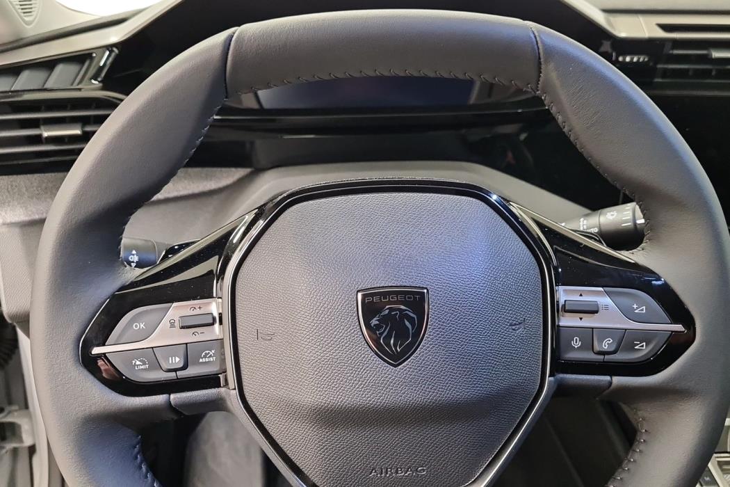 Peugeot 408 2025