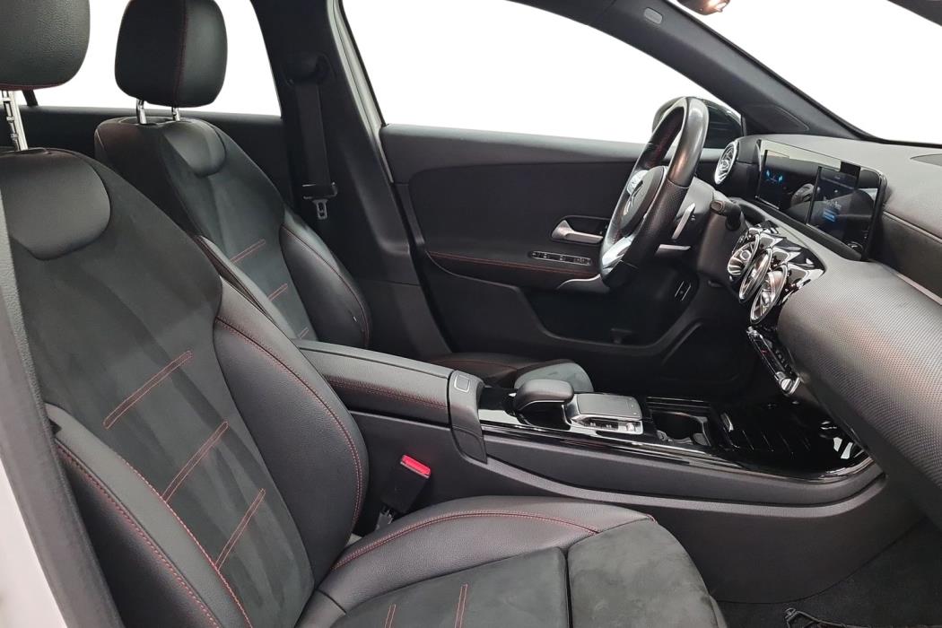 MERCEDES-BENZ A 2019