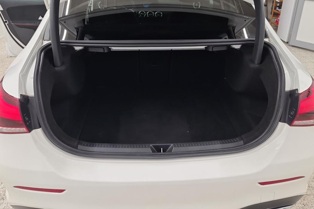 MERCEDES-BENZ A 2019