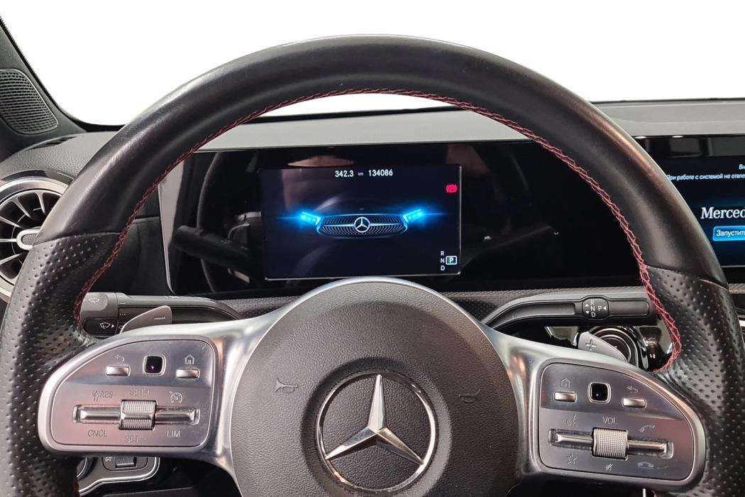 MERCEDES-BENZ A 2019