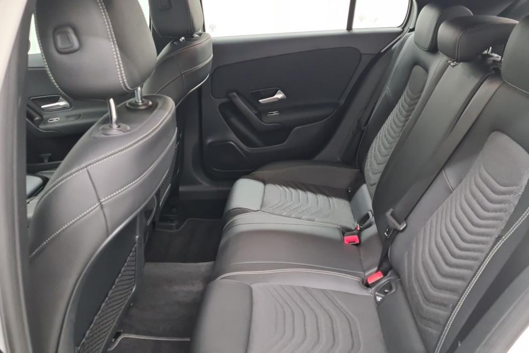 MERCEDES-BENZ A 2021