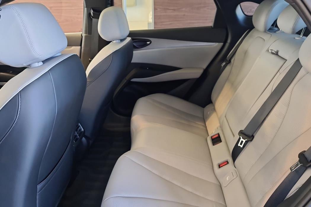BYD Seal 6 DM-i 2025
