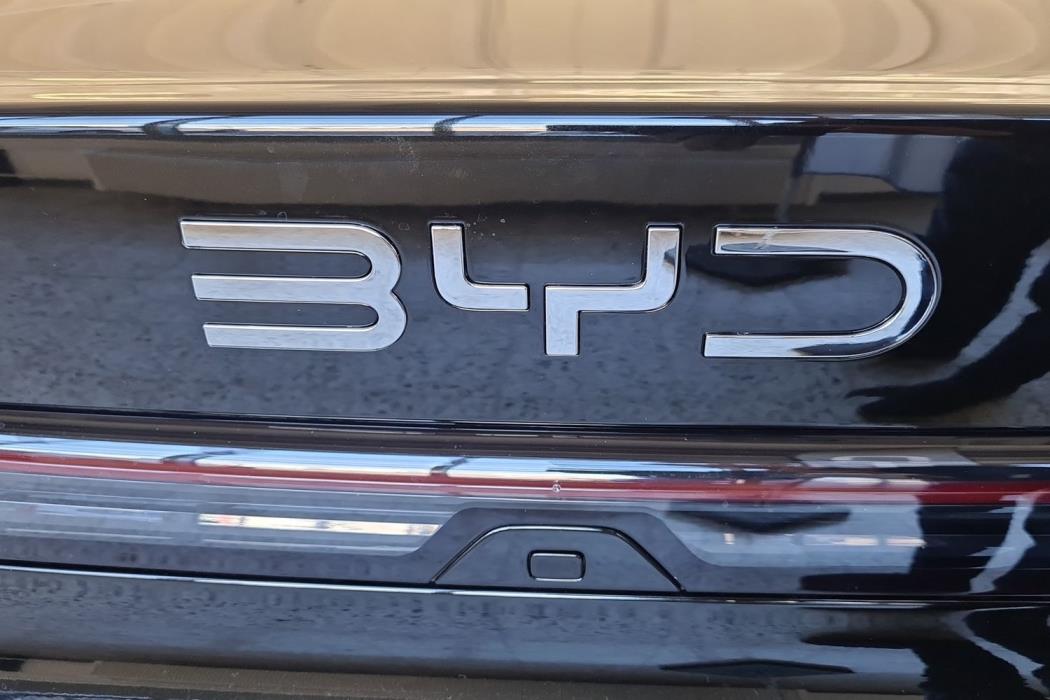 BYD Seal 6 DM-i 2025