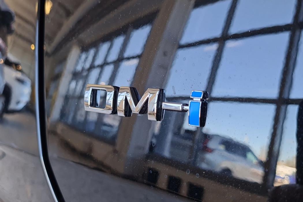 BYD Seal 6 DM-i 2025