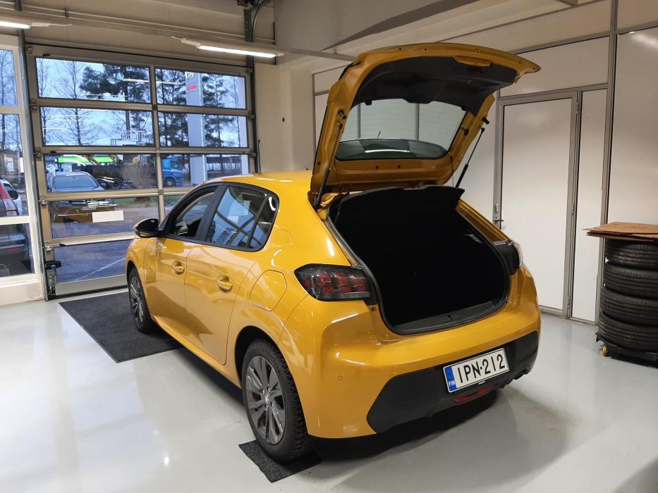 Peugeot 208 2022