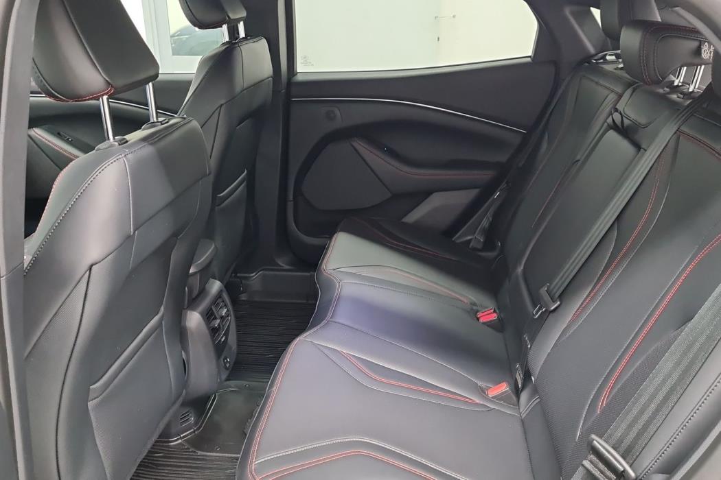 FORD Mustang Mach-E 2023