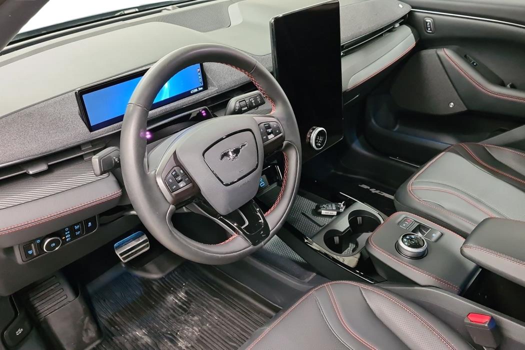 FORD Mustang Mach-E 2023