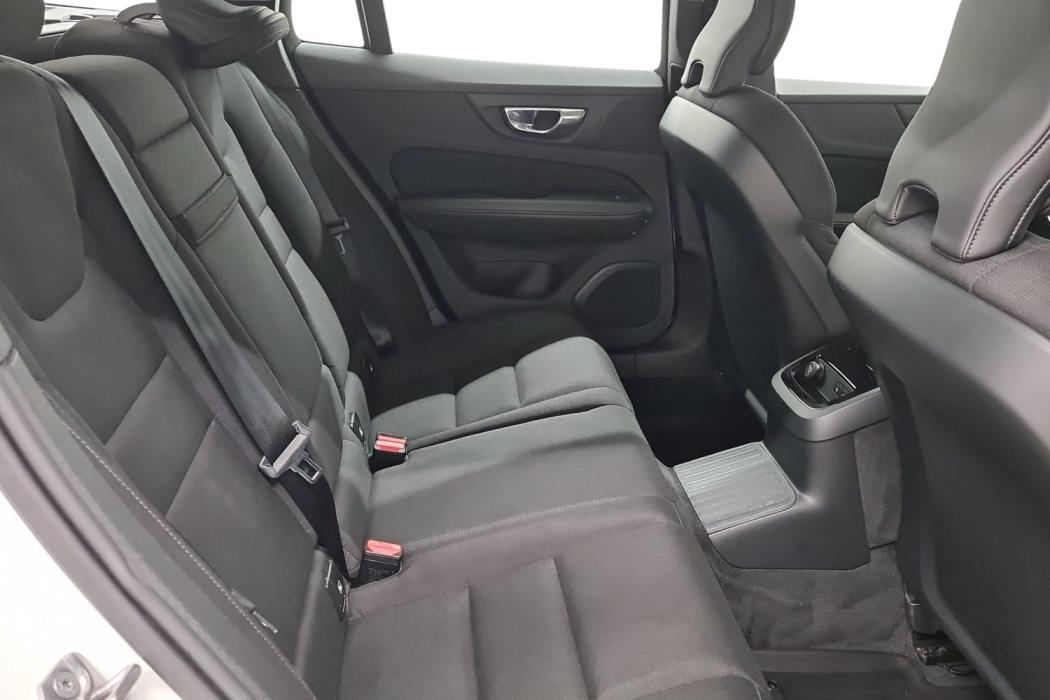 VOLVO V60 2020