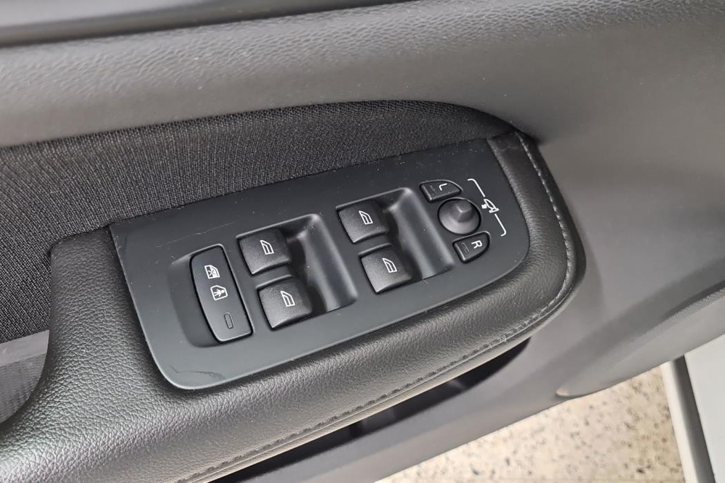 VOLVO V60 2020