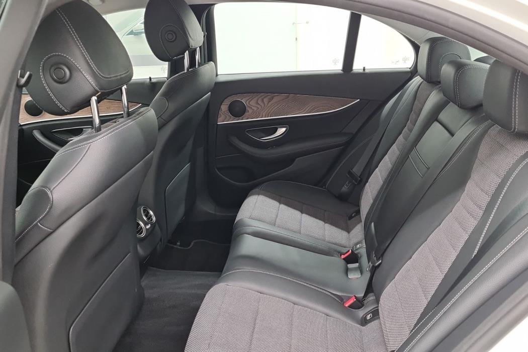 MERCEDES-BENZ E 2020