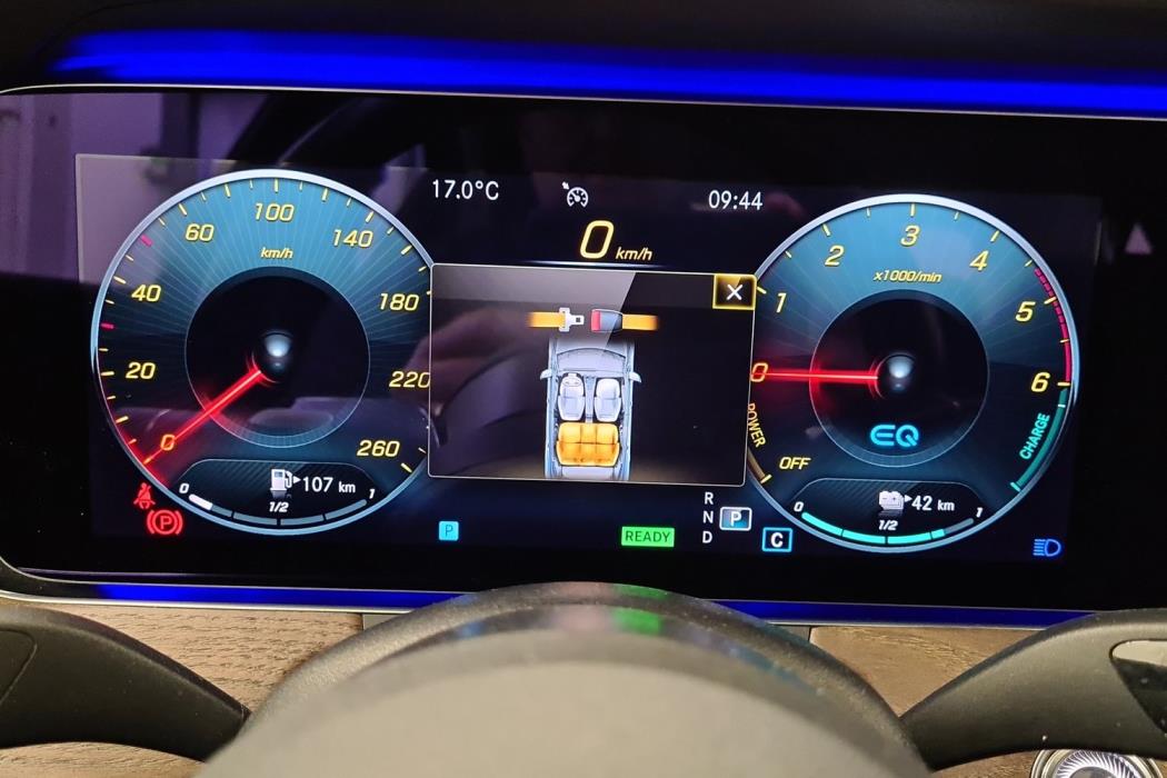 MERCEDES-BENZ E 2020