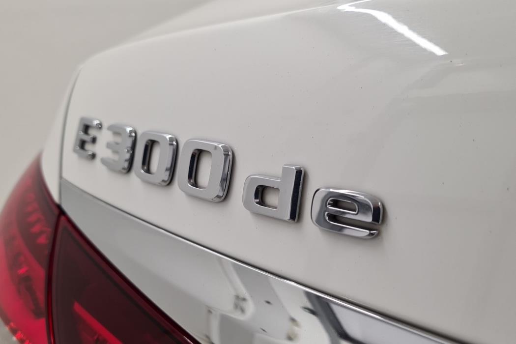 MERCEDES-BENZ E 2020