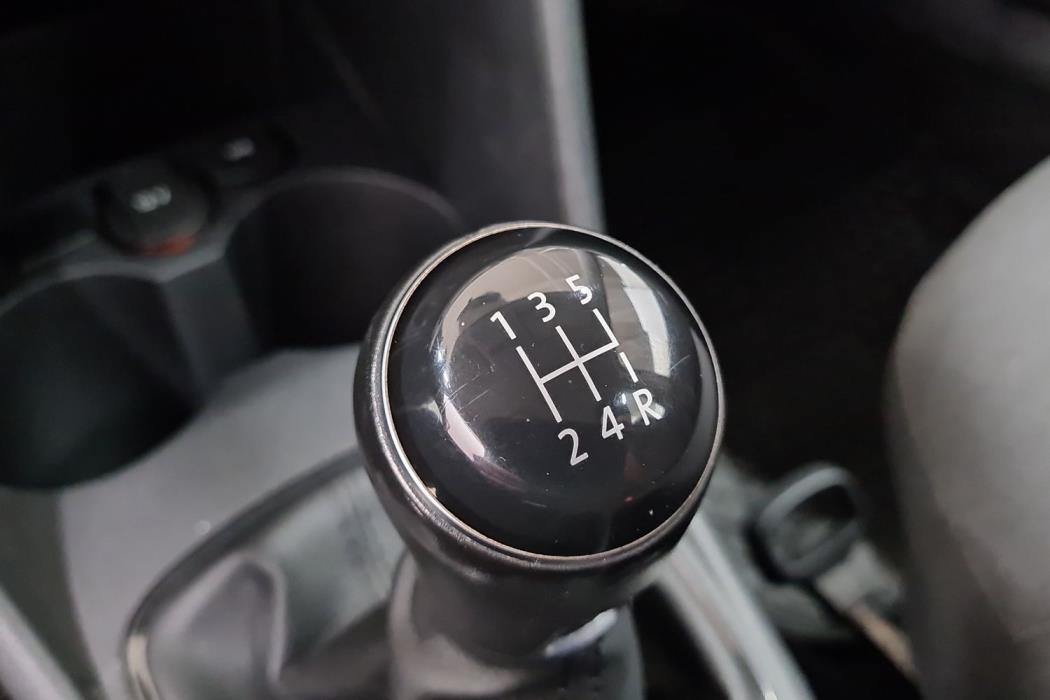 VOLKSWAGEN POLO 2017