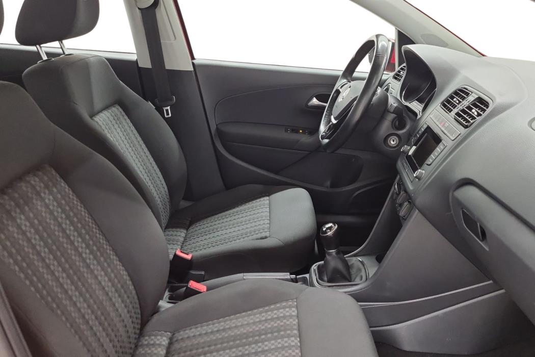 VOLKSWAGEN POLO 2017
