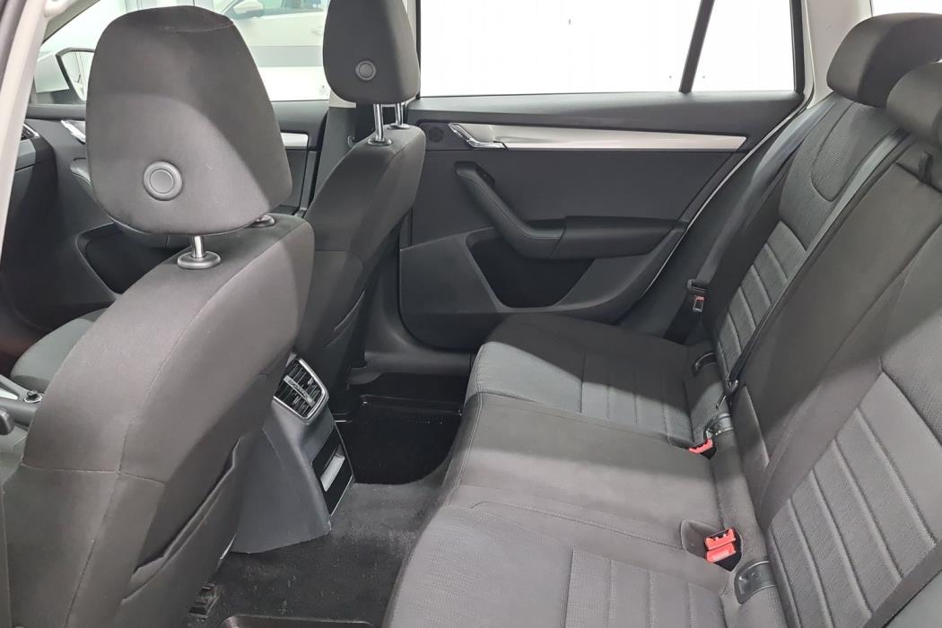 SKODA OCTAVIA 2015