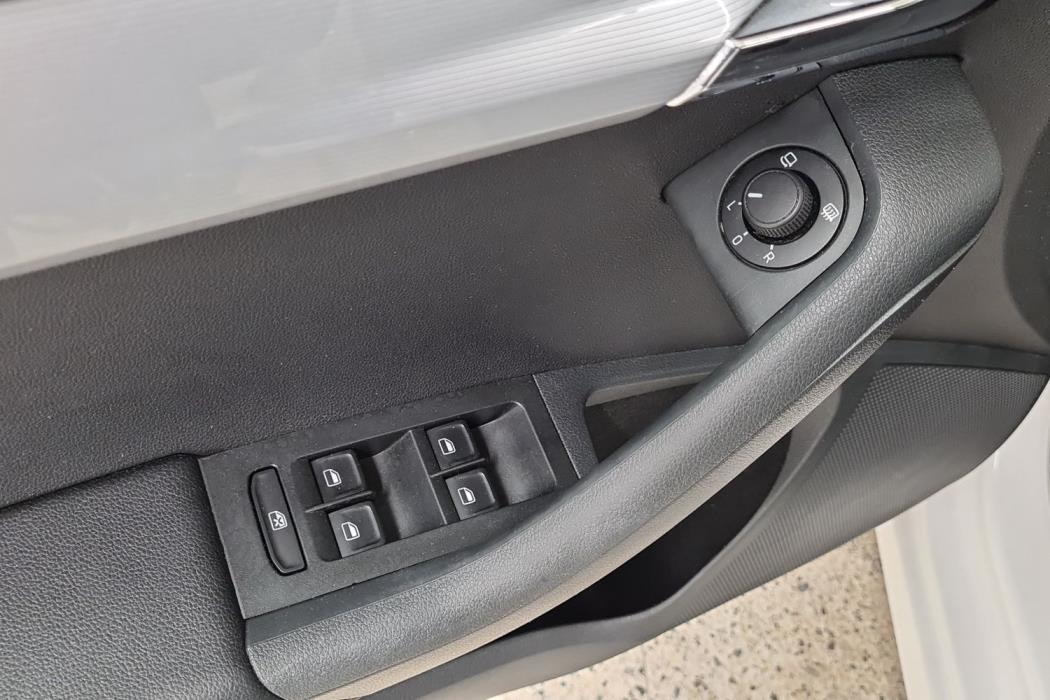 SKODA OCTAVIA 2015