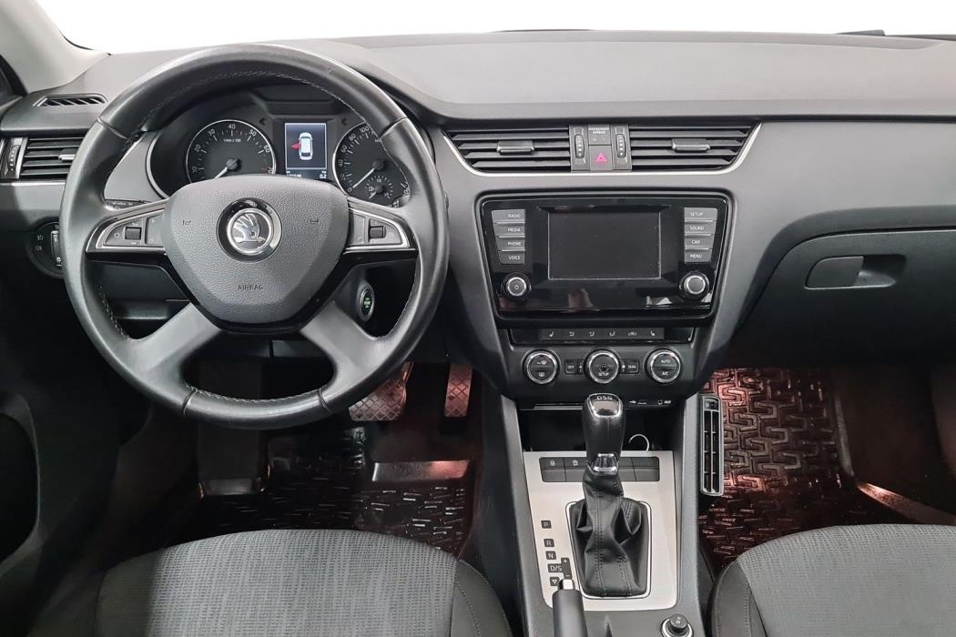 SKODA OCTAVIA 2015