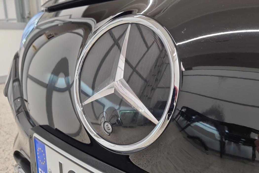 MERCEDES-BENZ EQE 2023
