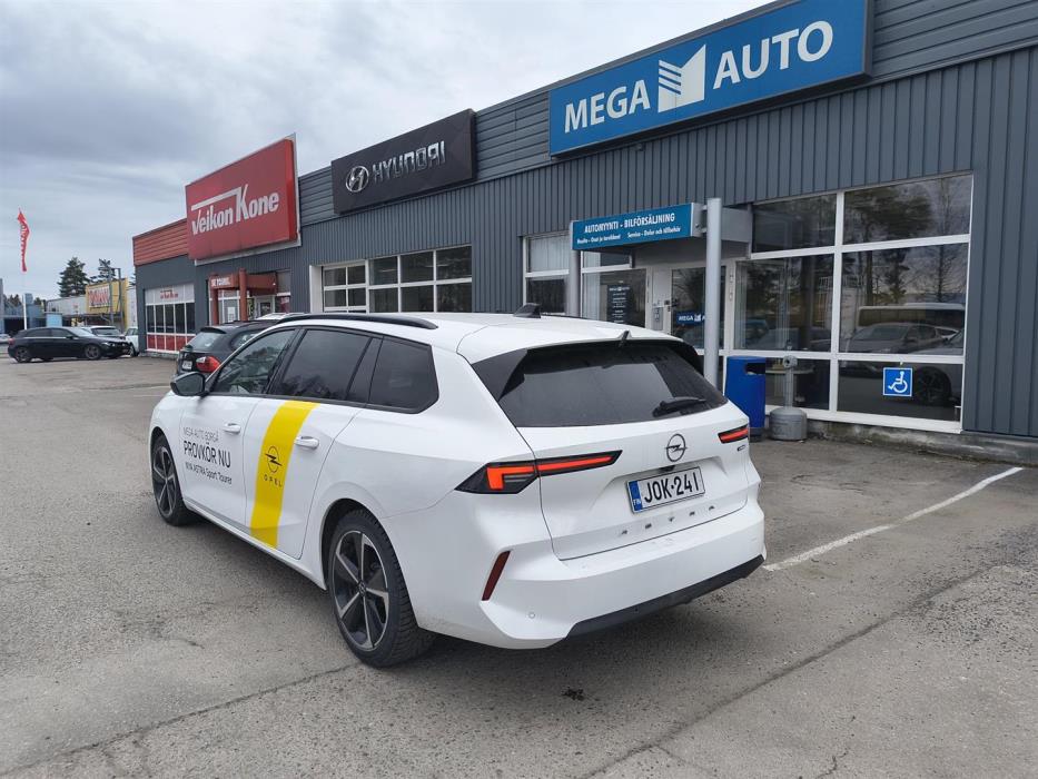 Opel Astra 2025