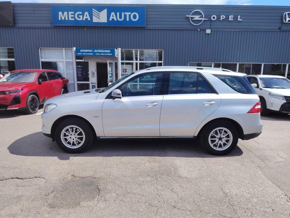 MERCEDES-BENZ ML 2012