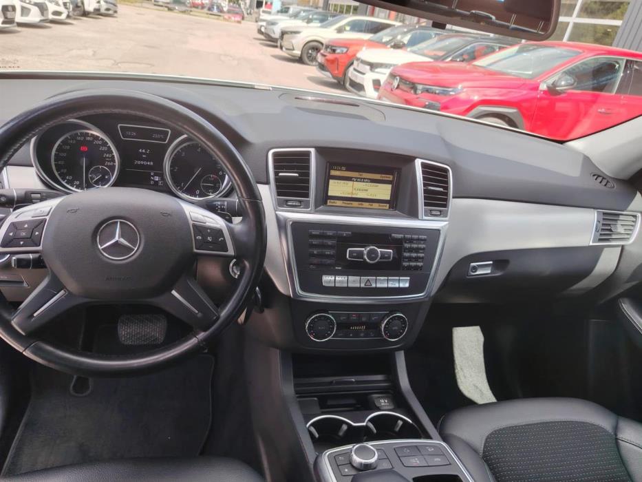 MERCEDES-BENZ ML 2012