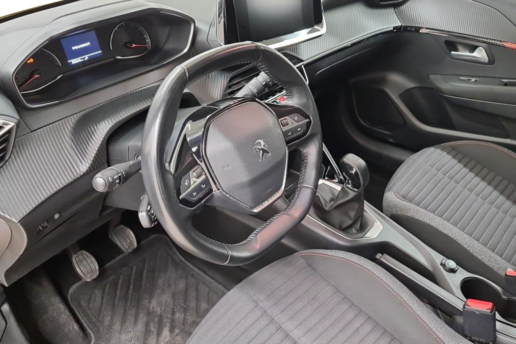 PEUGEOT 208 2020