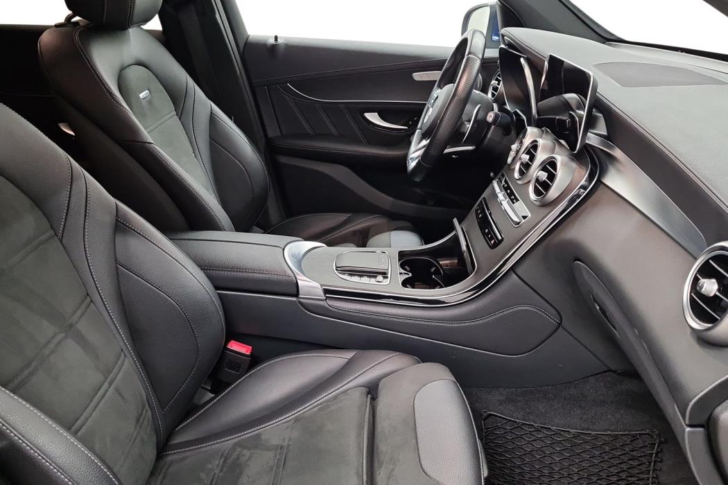 MERCEDES-BENZ GLC 2020