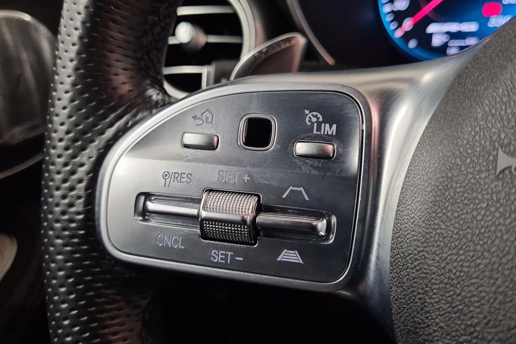 MERCEDES-BENZ GLC 2020